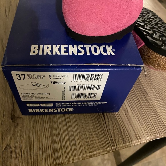 Birkenstock Shearling pink Fuchsia Tulip Size 37, new in box - Picture 3 of 3